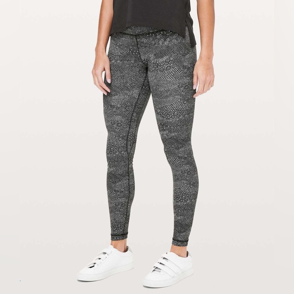 lululemon athletica Pants - LULULEMON Align Leggings in Meisai Ice Grey Black Size 6